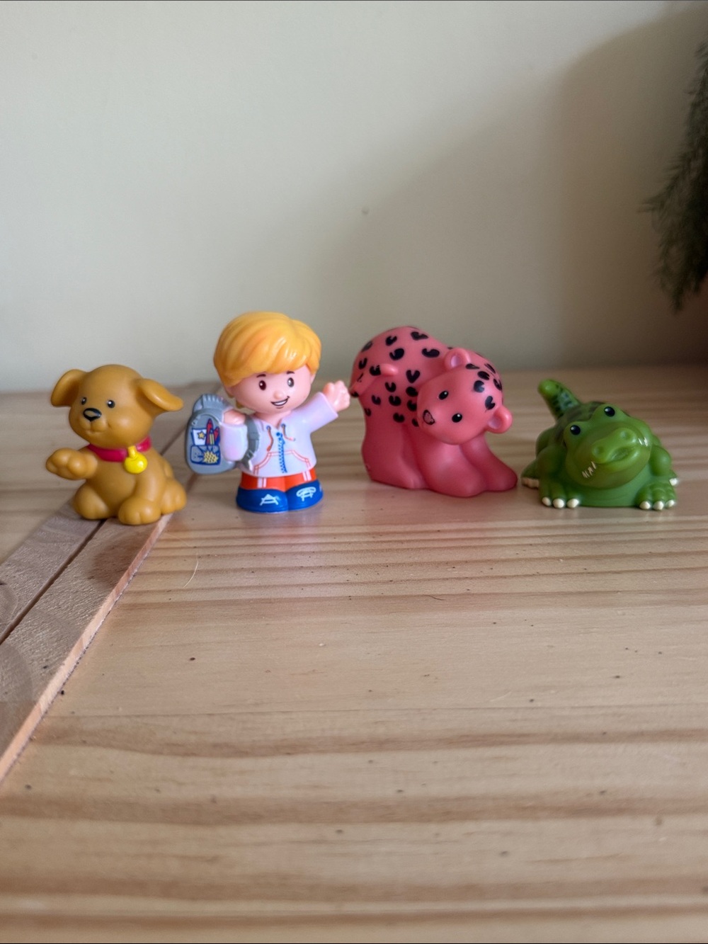 Fisher price mattel little people